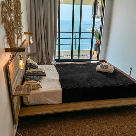 Penthouse Ocean View - Parking @center * Sesimbra