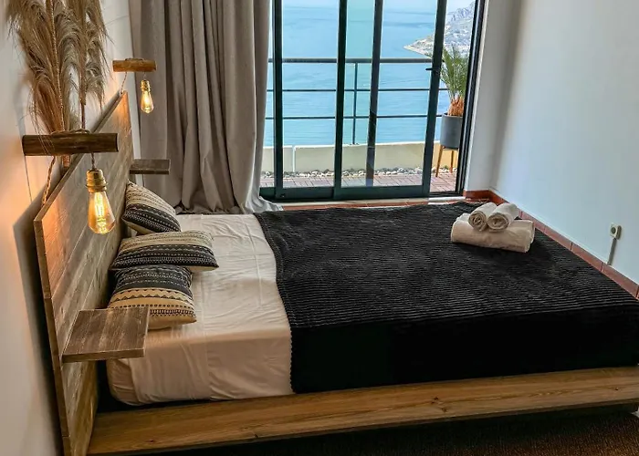 Penthouse Ocean View - Parking @center * Sesimbra
